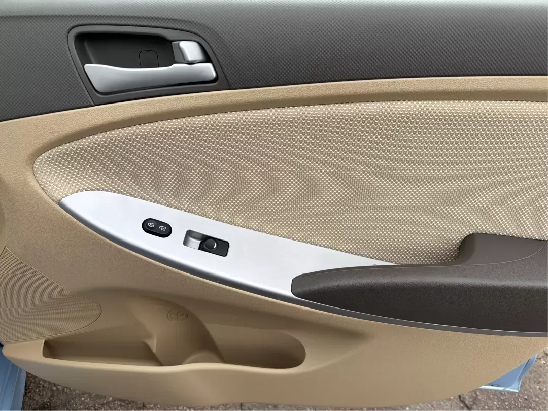 2014 Hyundai Accent GLS (KMHCT4AE6EU) with an 1.6L I-4 gasoline direct injection engine, located at 1230 East Main St, Xenia, OH, 45385, (937) 908-9800, 39.688026, -83.910172 - Discover the perfect blend of reliability and style with the 2014 Hyundai Accent GLS, an exceptional sedan ideally suited for budget-conscious buyers and those embarking on new journeys. Whether you're navigating the bustling streets of Moraine, OH, or taking a scenic drive through nearby Dayton, th - Photo#16