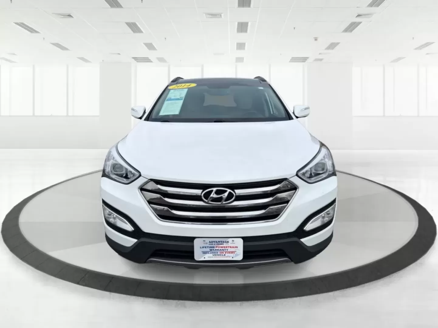 2014 Hyundai Santa Fe 2.4L (5XYZUDLB7EG) with an Theta II 2.4L I-4 gasoline direct injection engine, located at 1099 N County Rd 25A , Troy, OH, 45373, (937) 908-9800, 40.057079, -84.212883 - **Explore the Open Road with Ease: 2014 Hyundai Santa Fe at Advantage Car and Credit - Troy**<br /> <br /> Are you ready to take your family adventures to the next level? The 2014 Hyundai Santa Fe is designed for those seeking comfort, style, and ample space for everything life throws your way-perfe - Photo#7