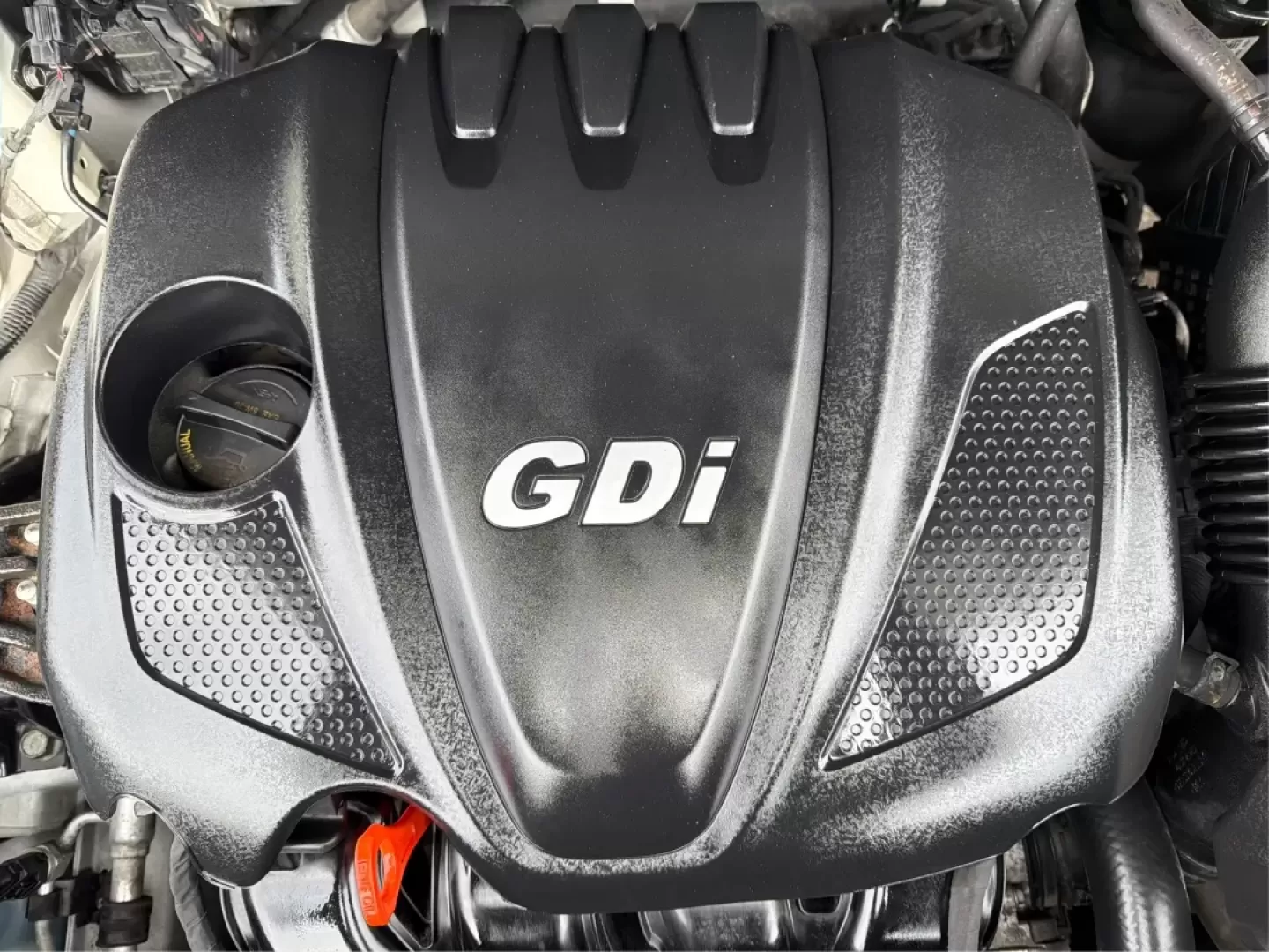 2014 Hyundai Santa Fe 2.4L (5XYZUDLB7EG) with an Theta II 2.4L I-4 gasoline direct injection engine, located at 1099 N County Rd 25A , Troy, OH, 45373, (937) 908-9800, 40.057079, -84.212883 - **Explore the Open Road with Ease: 2014 Hyundai Santa Fe at Advantage Car and Credit - Troy**<br /> <br /> Are you ready to take your family adventures to the next level? The 2014 Hyundai Santa Fe is designed for those seeking comfort, style, and ample space for everything life throws your way-perfe - Photo#11