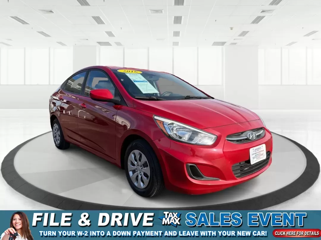 2016 Hyundai Accent SE (KMHCT4AE7GU) with an 1.6L I-4 gasoline direct injection engine, 6A transmission, located at 4508 South Dixie Dr, Moraine, OH, 45439, (937) 908-9800, 39.689976, -84.218452 - **Discover Your Next Adventure with This 2016 Hyundai Accent SE Sedan!**<br /> <br /> Are you looking for a reliable vehicle to elevate your daily commute or weekend getaways? Look no further than the stunning 2016 Hyundai Accent SE Sedan available at Advantage Car and Credit. Located at 1951 S Dayt - Photo#0