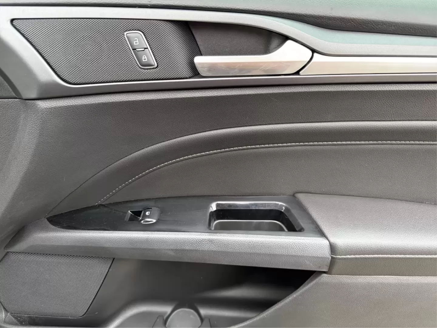 2016 Ford Fusion Titanium (3FA6P0D99GR) with an EcoBoost 2L I-4 gasoline direct injection engine, located at 8750 N County Rd 25A, Piqua, OH, 45356, (937) 908-9800, 40.164391, -84.232513 - **Experience Everyday Luxury with the 2016 Ford Fusion Titanium - Perfect for Your Active Lifestyle!**<br /> <br /> Elevate your daily commute or weekend getaways with the stunning 2016 Ford Fusion Titanium, now available at Advantage Car and Credit Piqua, located at 8750 N County Rd 25A, Piqua, OH - Photo#20