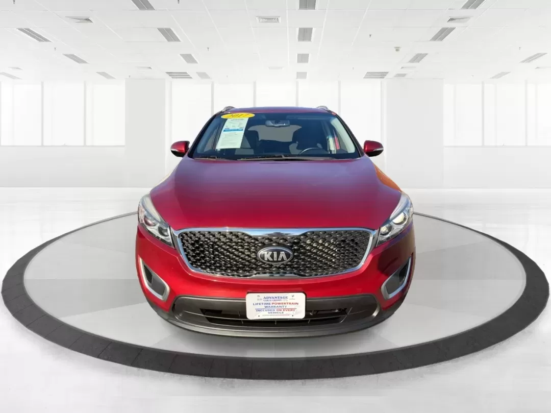 2017 Kia Sorento 2.4L LX (5XYPGDA38HG) with an 2.4L I-4 gasoline direct injection engine, located at 1184 Kauffman Ave, Fairborn, OH, 45324, (937) 908-9800, 39.807072, -84.030914 - **Adventure Awaits with the 2017 Kia Sorento at Advantage Car and Credit Fairborn!**<br /> <br /> Are you searching for the perfect SUV that can handle both your daily commute and weekend adventures? Look no further than this stunning 2017 Kia Sorento, located right here at Advantage Car and Credit - Photo#7