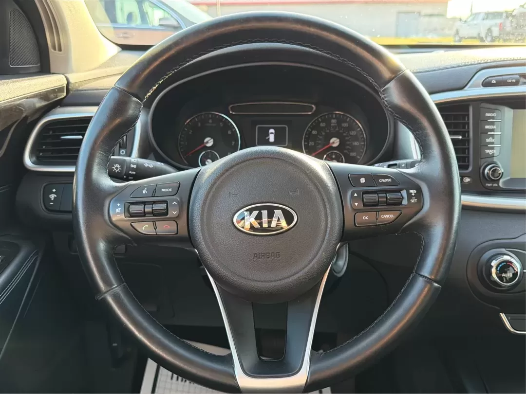 2017 Kia Sorento 2.4L LX (5XYPGDA38HG) with an 2.4L I-4 gasoline direct injection engine, located at 1184 Kauffman Ave, Fairborn, OH, 45324, (937) 908-9800, 39.807072, -84.030914 - **Adventure Awaits with the 2017 Kia Sorento at Advantage Car and Credit Fairborn!**<br /> <br /> Are you searching for the perfect SUV that can handle both your daily commute and weekend adventures? Look no further than this stunning 2017 Kia Sorento, located right here at Advantage Car and Credit - Photo#16
