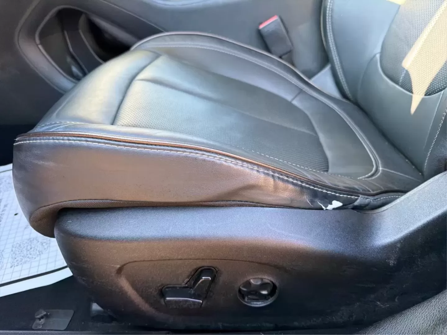 2015 Chrysler 200 C (1C3CCCCB6FN) with an Other engine, located at 4508 South Dixie Dr, Moraine, OH, 45439, (937) 908-9800, 39.689976, -84.218452 - **Elevate Your Everyday with the 2015 Chrysler 200 Sedan: Perfect for Your Lifestyle!**<br /> <br /> Are you searching for a reliable, stylish sedan that fits perfectly into your daily life? Look no further than this stunning 2015 Chrysler 200, available now at Advantage Car and Credit in Moraine, O - Photo#18