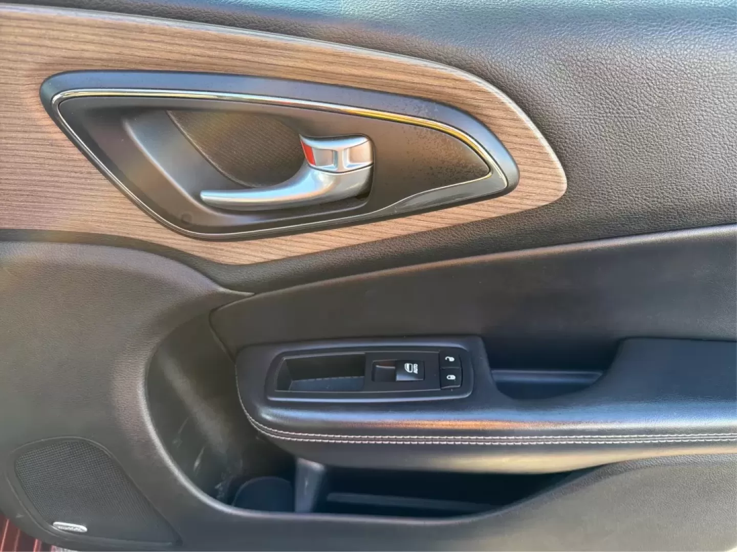 2015 Chrysler 200 C (1C3CCCCB6FN) with an Other engine, located at 4508 South Dixie Dr, Moraine, OH, 45439, (937) 908-9800, 39.689976, -84.218452 - **Elevate Your Everyday with the 2015 Chrysler 200 Sedan: Perfect for Your Lifestyle!**<br /> <br /> Are you searching for a reliable, stylish sedan that fits perfectly into your daily life? Look no further than this stunning 2015 Chrysler 200, available now at Advantage Car and Credit in Moraine, O - Photo#20