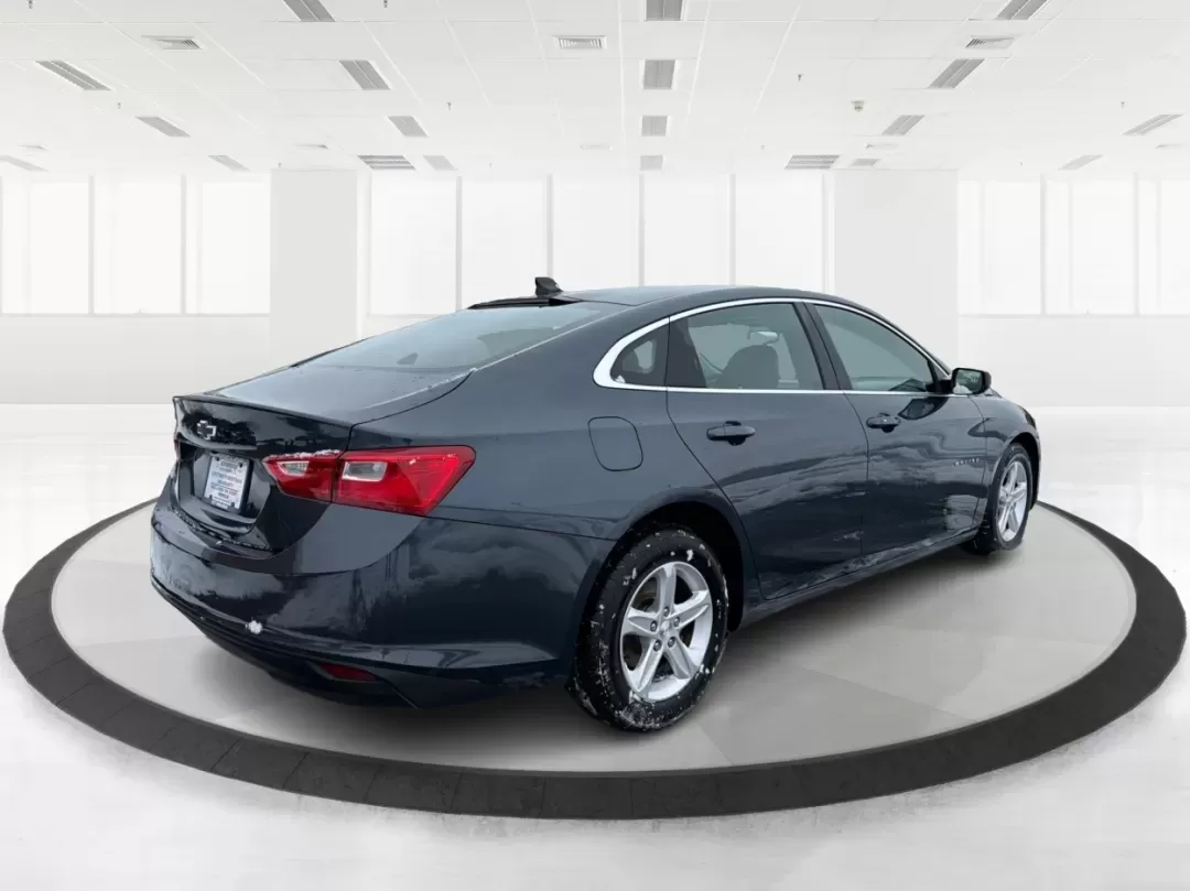 2020 Chevrolet Malibu LS (1G1ZB5ST8LF) with an 1.5L L4 DOHC 16V engine, 6-Speed Automatic transmission, located at 1951 S Dayton Lakeview Rd., New Carlisle, OH, 45344, (937) 908-9800, 39.890999, -84.050255 - **Unlock a New Chapter in Your Journey with the 2020 Chevrolet Malibu at Advantage Car and Credit - New Carlisle!**<br /> <br /> Are you searching for the perfect sedan that blends style, reliability, and modern technology? Look no further than the 2020 Chevrolet Malibu, available now at Advantage C - Photo#2