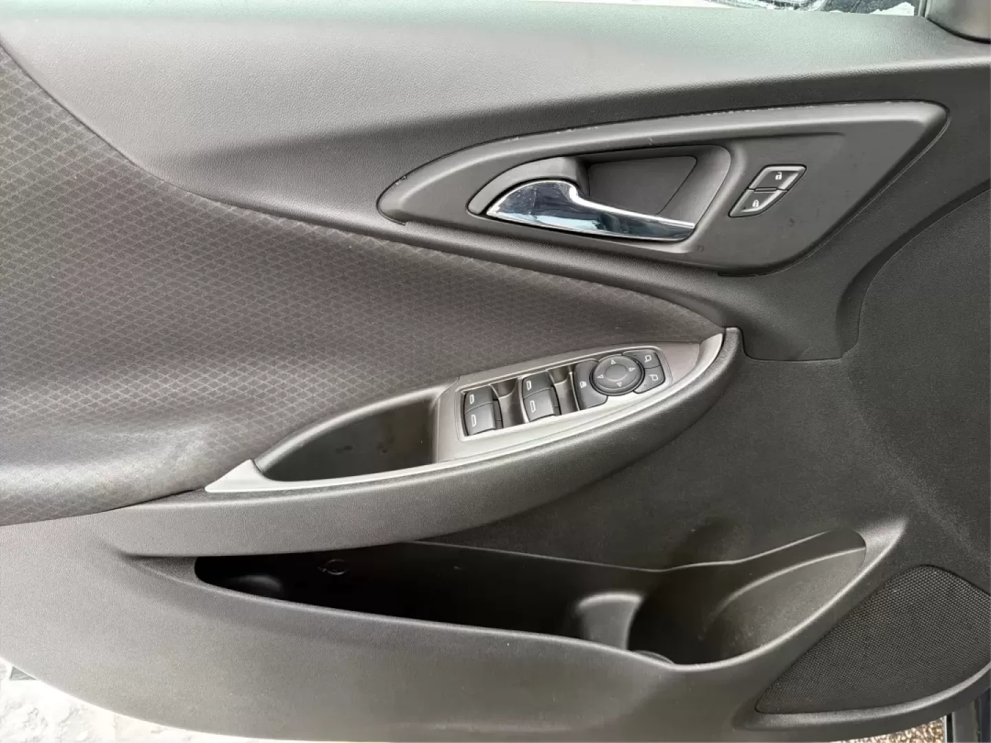 2020 Chevrolet Malibu LS (1G1ZB5ST8LF) with an 1.5L L4 DOHC 16V engine, 6-Speed Automatic transmission, located at 1951 S Dayton Lakeview Rd., New Carlisle, OH, 45344, (937) 908-9800, 39.890999, -84.050255 - **Unlock a New Chapter in Your Journey with the 2020 Chevrolet Malibu at Advantage Car and Credit - New Carlisle!**<br /> <br /> Are you searching for the perfect sedan that blends style, reliability, and modern technology? Look no further than the 2020 Chevrolet Malibu, available now at Advantage C - Photo#18