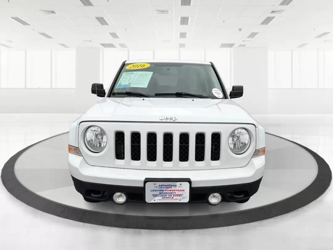 2016 Jeep Patriot Latitude (1C4NJRFB1GD) with an 2.4L I-4 DOHC engine, located at 1184 Kauffman Ave, Fairborn, OH, 45324, (937) 908-9800, 39.807072, -84.030914 - ### Discover Your Next Adventure with the 2016 Jeep Patriot Latitude at Advantage Car and Credit Fairborn<br /> <br /> Embrace the freedom of the open road with the remarkable 2016 Jeep Patriot Latitude, available now at Advantage Car and Credit in Fairborn, OH. This versatile SUV is ideal for thos - Photo#7