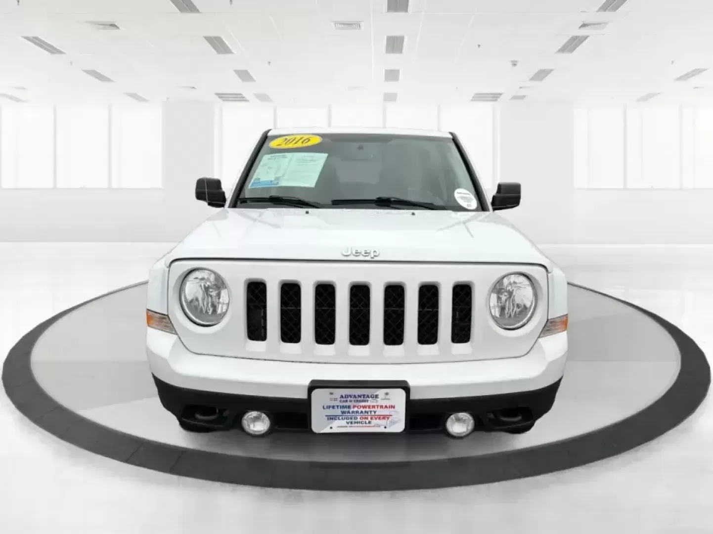 2016 Jeep Patriot Latitude (1C4NJRFB1GD) with an 2.4L I-4 DOHC engine, Automatic transmission, located at 880 E. National Road, Vandalia, OH, 45377, (937) 908-9800, 39.891918, -84.183594 - ### Discover Your Next Adventure with the 2016 Jeep Patriot Latitude at Advantage Car and Credit Fairborn<br /> <br /> Embrace the freedom of the open road with the remarkable 2016 Jeep Patriot Latitude, available now at Advantage Car and Credit in Fairborn, OH. This versatile SUV is ideal for thos - Photo#7