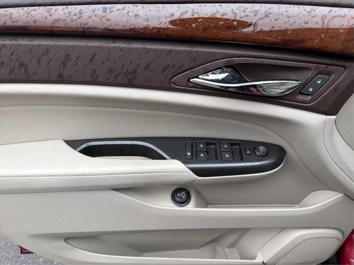 2012 Cadillac SRX Luxury Collection (3GYFNDE30CS) with an 3.6L V-6 gasoline direct injection engine, located at 8750 N County Rd 25A, Piqua, OH, 45356, (937) 908-9800, 40.164391, -84.232513 - **Elevate Your Daily Drive with the 2012 Cadillac SRX Luxury Collection!**<br /> <br /> Are you ready to upgrade your lifestyle with a vehicle that combines style, comfort, and versatility? The 2012 Cadillac SRX Luxury Collection is perfect for those who want an SUV that can manage everything from d - Photo#19