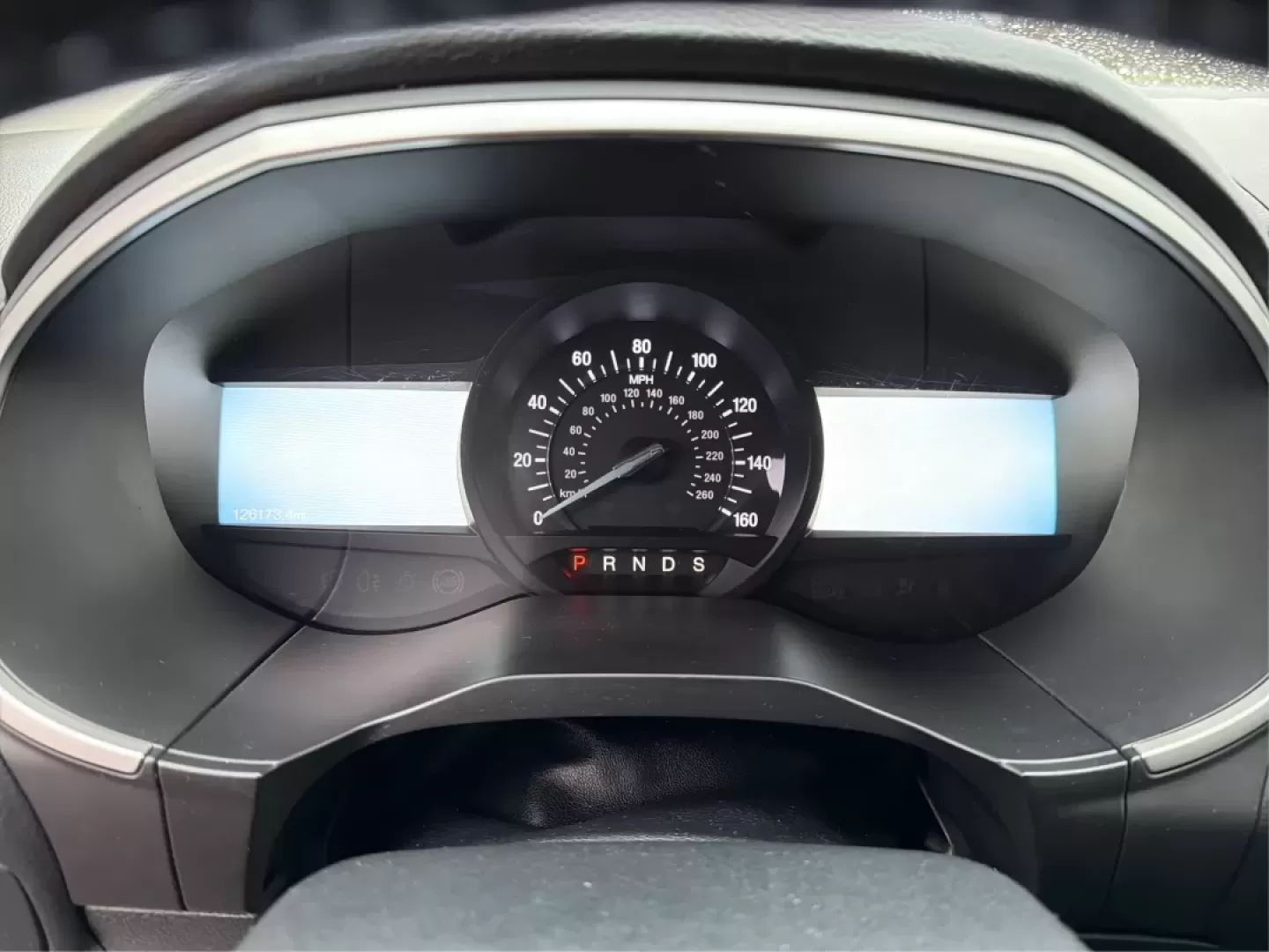 2016 Ford Edge SEL (2FMPK3J98GB) with an Other engine, located at 1099 N County Rd 25A , Troy, OH, 45373, (937) 908-9800, 40.057079, -84.212883 - ### Experience Comfort and Versatility in the 2016 Ford Edge SEL at Advantage Car and Credit - Troy<br /> <br /> Looking for the perfect blend of style, comfort, and functionality? The 2016 Ford Edge SEL, available at Advantage Car and Credit in Troy, OH, is tailored for those who lead an active lif - Photo#15