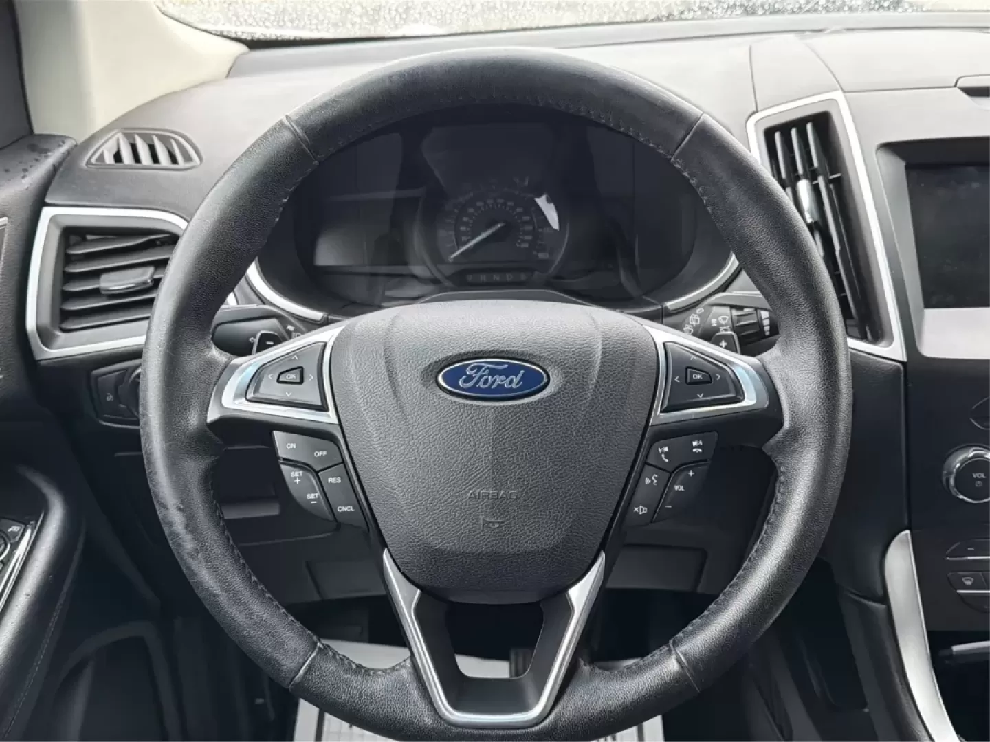 2016 Ford Edge SEL (2FMPK3J98GB) with an 2.0L L4 DOHC 16V engine, 6A transmission, located at 8750 N County Rd 25A, Piqua, OH, 45356, (937) 908-9800, 40.164391, -84.232513 - ### Experience Comfort and Versatility in the 2016 Ford Edge SEL at Advantage Car and Credit - Troy<br /> <br /> Looking for the perfect blend of style, comfort, and functionality? The 2016 Ford Edge SEL, available at Advantage Car and Credit in Troy, OH, is tailored for those who lead an active lif - Photo#16