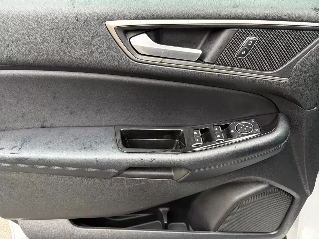 2016 Ford Edge SEL (2FMPK3J98GB) with an 2.0L L4 DOHC 16V engine, 6A transmission, located at 8750 N County Rd 25A, Piqua, OH, 45356, (937) 908-9800, 40.164391, -84.232513 - ### Experience Comfort and Versatility in the 2016 Ford Edge SEL at Advantage Car and Credit - Troy<br /> <br /> Looking for the perfect blend of style, comfort, and functionality? The 2016 Ford Edge SEL, available at Advantage Car and Credit in Troy, OH, is tailored for those who lead an active lif - Photo#19