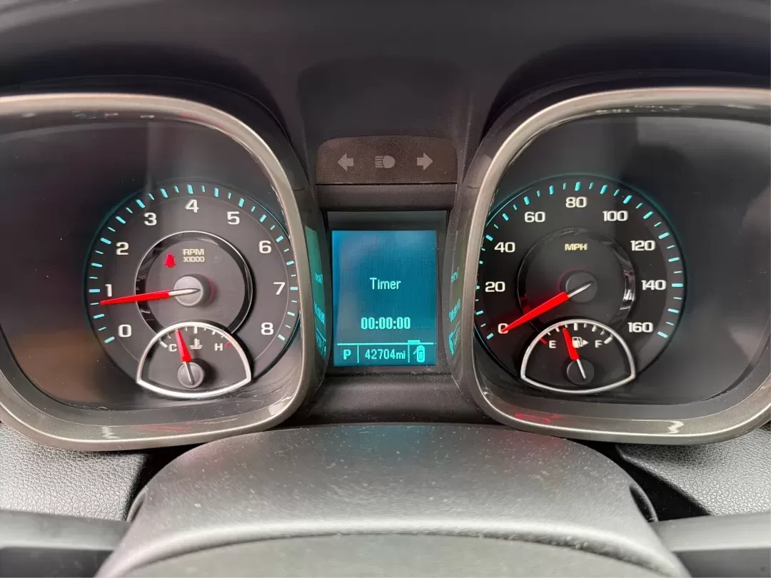 2013 Chevrolet Malibu 1LT (1G11C5SA5DF) with an ECOTEC 2.5L I-4 gasoline direct injection engine, located at 4508 South Dixie Dr, Moraine, OH, 45439, (937) 908-9800, 39.689976, -84.218452 - **Experience Comfort and Reliability with the 2013 Chevrolet Malibu 1LT at Advantage Car and Credit - Moraine**<br /> <br /> Are you searching for the perfect vehicle that combines comfort, style, and affordability? Look no further! The 2013 Chevrolet Malibu 1LT is ideal for daily commuters, growing - Photo#15