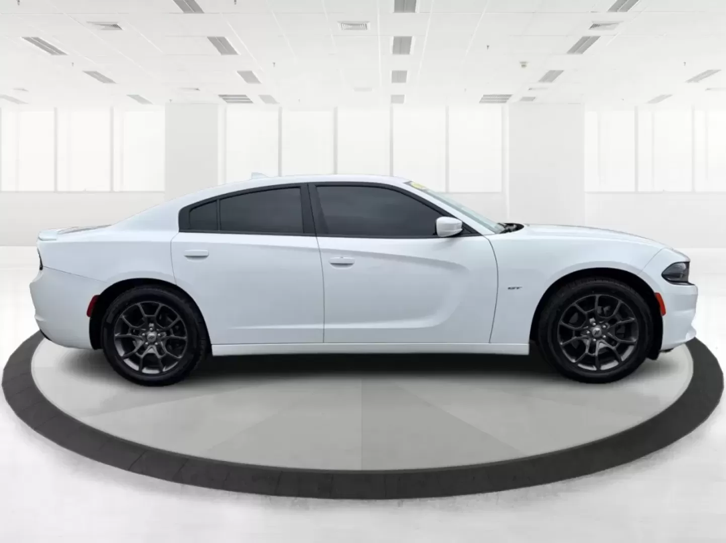 2018 Dodge Charger GT AWD (2C3CDXJG8JH) with an Pentastar 3.6L V-6 DOHC engine, located at 1184 Kauffman Ave, Fairborn, OH, 45324, (937) 908-9800, 39.807072, -84.030914 - Rev up your lifestyle with this stunning 2018 Dodge Charger GT AWD, perfect for those looking to combine exhilarating performance with everyday practicality. At Advantage Car and Credit in Fairborn, OH, we understand that reliable transportation can transform your daily routine, whether you're commu - Photo#1