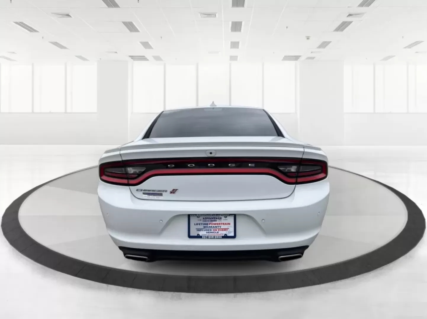 2018 Dodge Charger GT AWD (2C3CDXJG8JH) with an Pentastar 3.6L V-6 DOHC engine, located at 1184 Kauffman Ave, Fairborn, OH, 45324, (937) 908-9800, 39.807072, -84.030914 - Rev up your lifestyle with this stunning 2018 Dodge Charger GT AWD, perfect for those looking to combine exhilarating performance with everyday practicality. At Advantage Car and Credit in Fairborn, OH, we understand that reliable transportation can transform your daily routine, whether you're commu - Photo#3