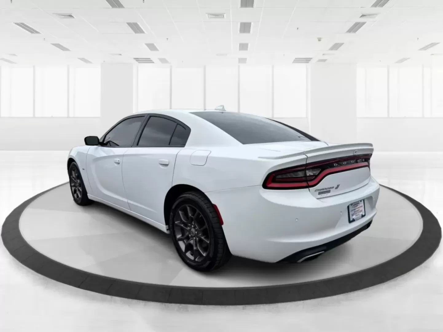 2018 Dodge Charger GT AWD (2C3CDXJG8JH) with an Pentastar 3.6L V-6 DOHC engine, located at 1184 Kauffman Ave, Fairborn, OH, 45324, (937) 908-9800, 39.807072, -84.030914 - Rev up your lifestyle with this stunning 2018 Dodge Charger GT AWD, perfect for those looking to combine exhilarating performance with everyday practicality. At Advantage Car and Credit in Fairborn, OH, we understand that reliable transportation can transform your daily routine, whether you're commu - Photo#4