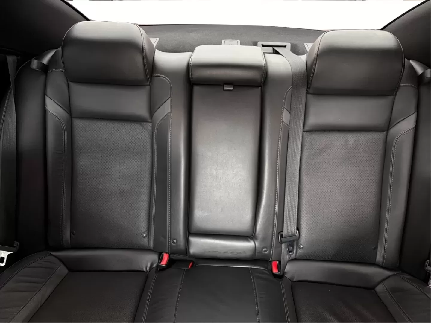 2018 Dodge Charger GT AWD (2C3CDXJG8JH) with an Pentastar 3.6L V-6 DOHC engine, located at 1184 Kauffman Ave, Fairborn, OH, 45324, (937) 908-9800, 39.807072, -84.030914 - Rev up your lifestyle with this stunning 2018 Dodge Charger GT AWD, perfect for those looking to combine exhilarating performance with everyday practicality. At Advantage Car and Credit in Fairborn, OH, we understand that reliable transportation can transform your daily routine, whether you're commu - Photo#13