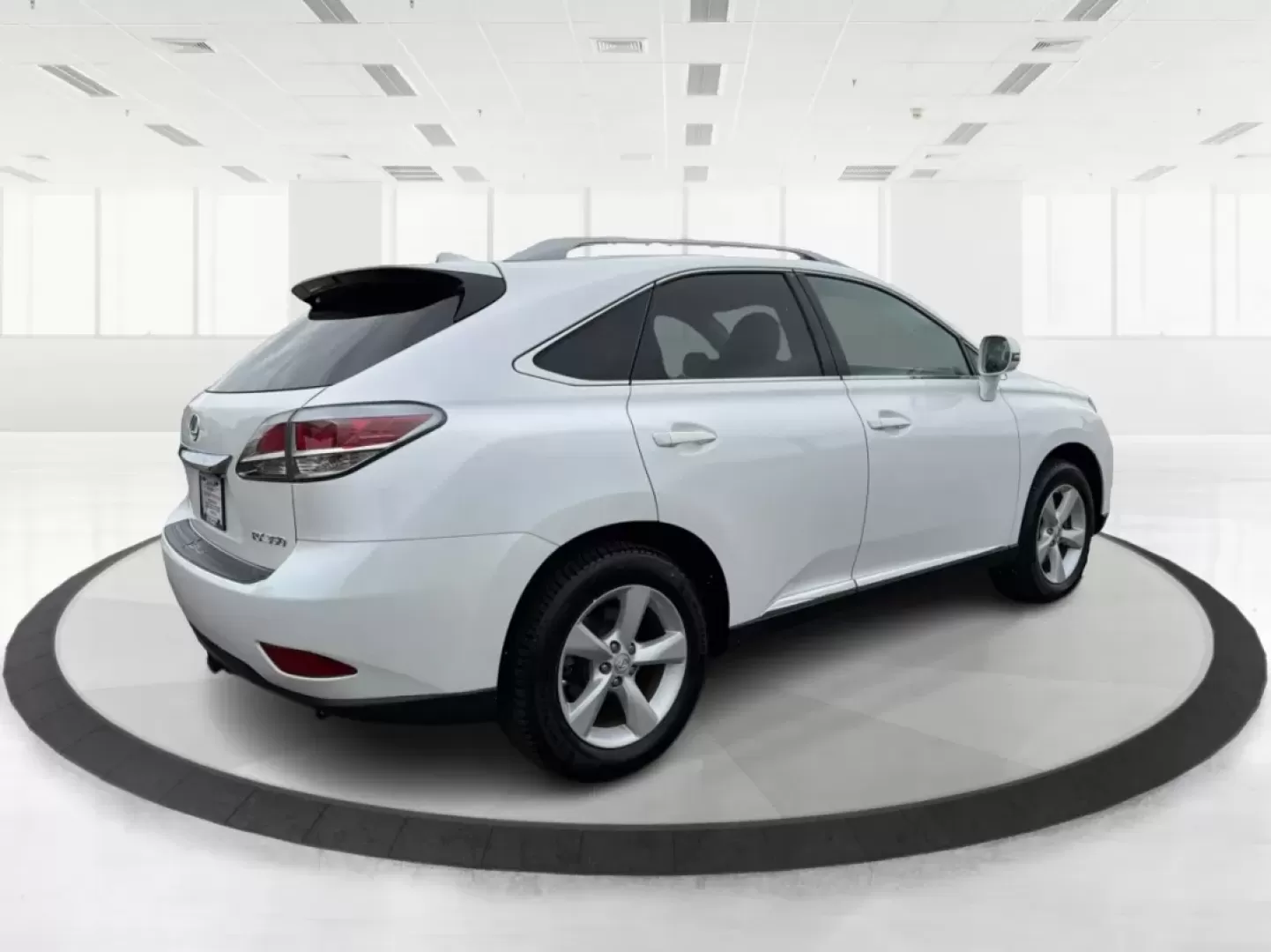 2015 Lexus RX 350 F Sport | Crafted Line (2T2BK1BA3FC) with an 3.5L V-6 DOHC engine, located at 880 E. National Road, Vandalia, OH, 45377, (937) 908-9800, 39.891918, -84.183594 - **Elevate Your Drive with the 2015 Lexus RX 350 Perfect for Family Adventures and Daily Commutes!**<br /> <br /> Are you ready to enhance your lifestyle with a vehicle that combines luxury, performance, and reliability? Look no further than the stunning 2015 Lexus RX 350 at Advantage Car and Credit - Photo#2