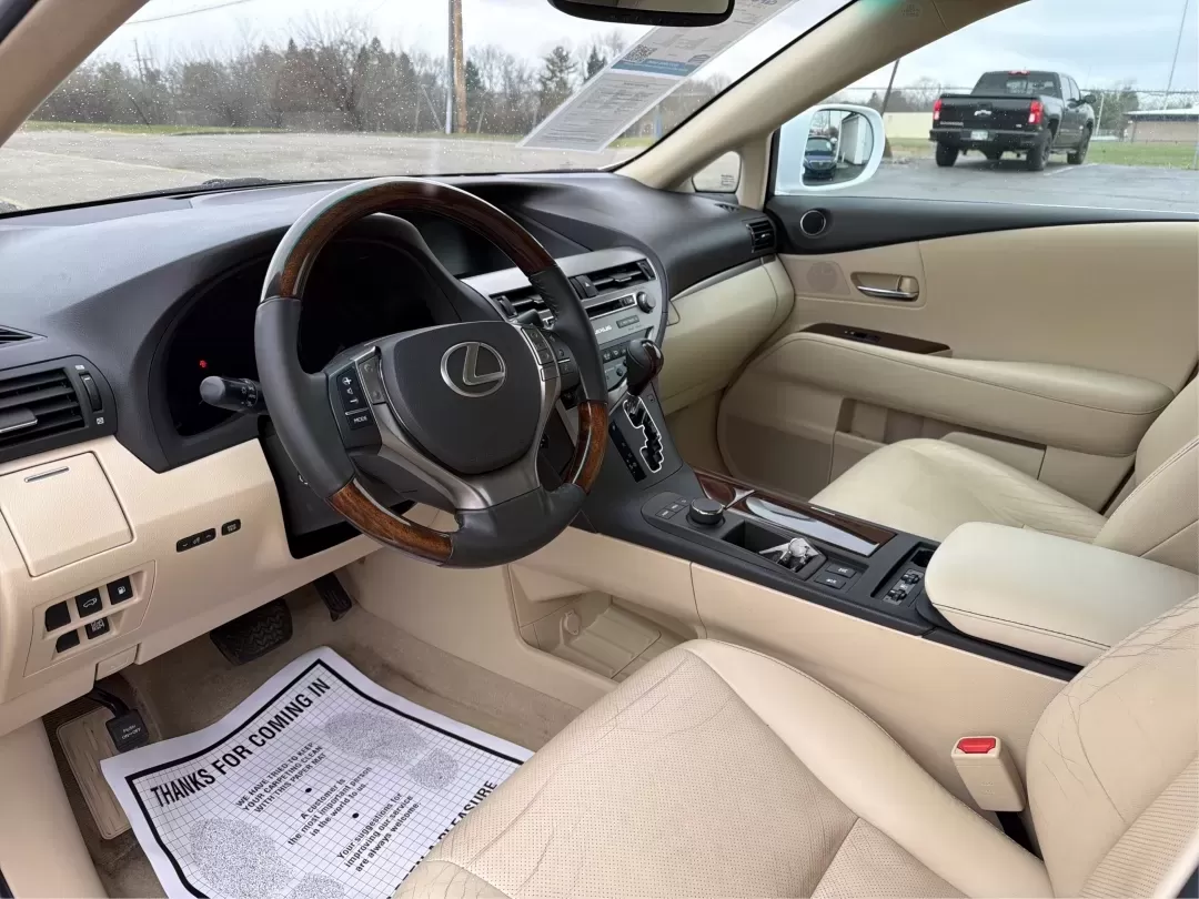 2015 Lexus RX 350 F Sport | Crafted Line (2T2BK1BA3FC) with an 3.5L V-6 DOHC engine, located at 880 E. National Road, Vandalia, OH, 45377, (937) 908-9800, 39.891918, -84.183594 - **Elevate Your Drive with the 2015 Lexus RX 350 Perfect for Family Adventures and Daily Commutes!**<br /> <br /> Are you ready to enhance your lifestyle with a vehicle that combines luxury, performance, and reliability? Look no further than the stunning 2015 Lexus RX 350 at Advantage Car and Credit - Photo#9