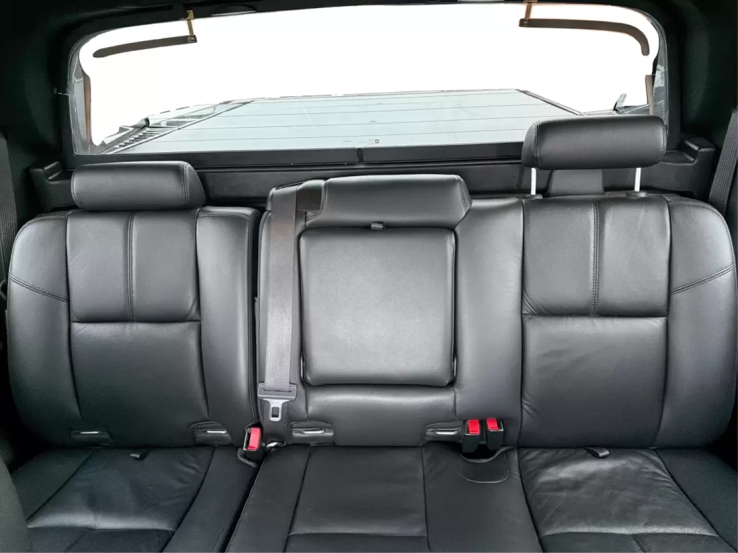 2013 Chevrolet Avalanche LT (3GNTKFE78DG) with an Vortec 5.3L V-8 variable valve control engine, located at 401 Woodman Dr, Riverside, OH, 45431, (937) 908-9800, 39.760899, -84.123421 - Experience Adventure and Utility Like Never Before with the 2013 Chevrolet Avalanche LT from Advantage Car and Credit - Riverside!<br /> <br /> Whether you're gearing up for weekend adventures or simply need a reliable ride for your daily commute, this 2013 Chevrolet Avalanche LT checks all the boxe - Photo#13