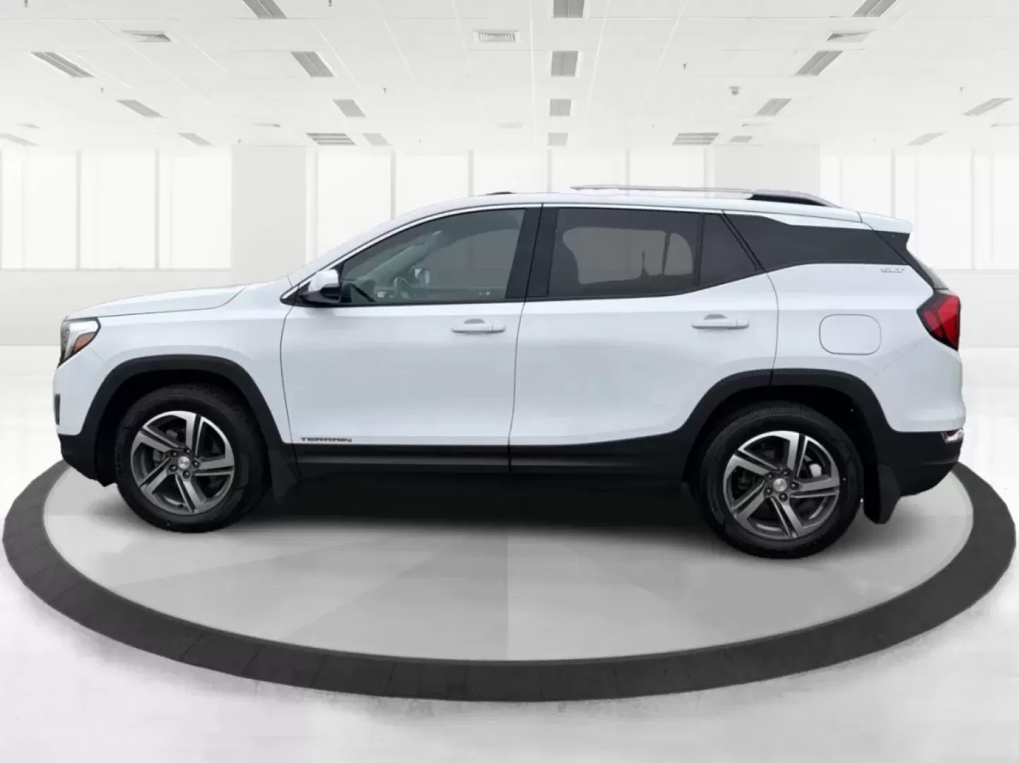 2019 GMC Terrain SLT (3GKALVEVXKL) with an Other engine, located at 8750 N County Rd 25A, Piqua, OH, 45356, (937) 908-9800, 40.164391, -84.232513 - ### Embrace Adventure with the 2019 GMC Terrain SLT Perfect for Your Active Lifestyle!<br /> <br /> Are you ready to elevate your journeys, whether it's a weekend escape to the scenic Miami and Erie Canal or a daily commute through the vibrant streets of Piqua, OH? Meet the 2019 GMC Terrain SLT, an - Photo#5