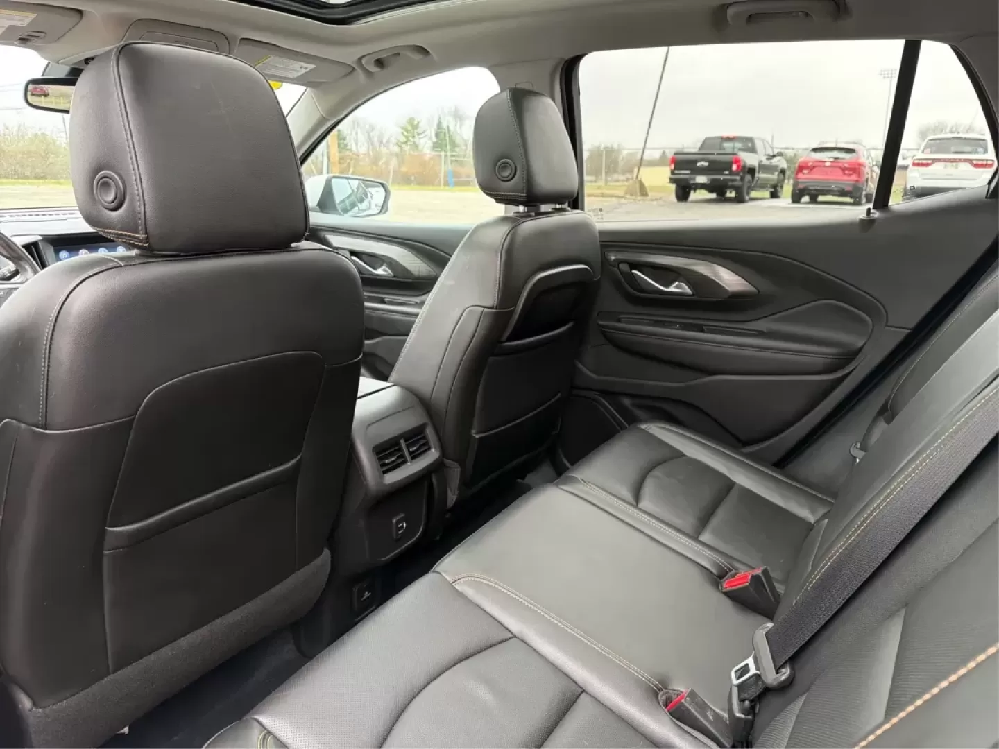 2019 GMC Terrain SLT (3GKALVEVXKL) with an Other engine, located at 8750 N County Rd 25A, Piqua, OH, 45356, (937) 908-9800, 40.164391, -84.232513 - ### Embrace Adventure with the 2019 GMC Terrain SLT Perfect for Your Active Lifestyle!<br /> <br /> Are you ready to elevate your journeys, whether it's a weekend escape to the scenic Miami and Erie Canal or a daily commute through the vibrant streets of Piqua, OH? Meet the 2019 GMC Terrain SLT, an - Photo#10