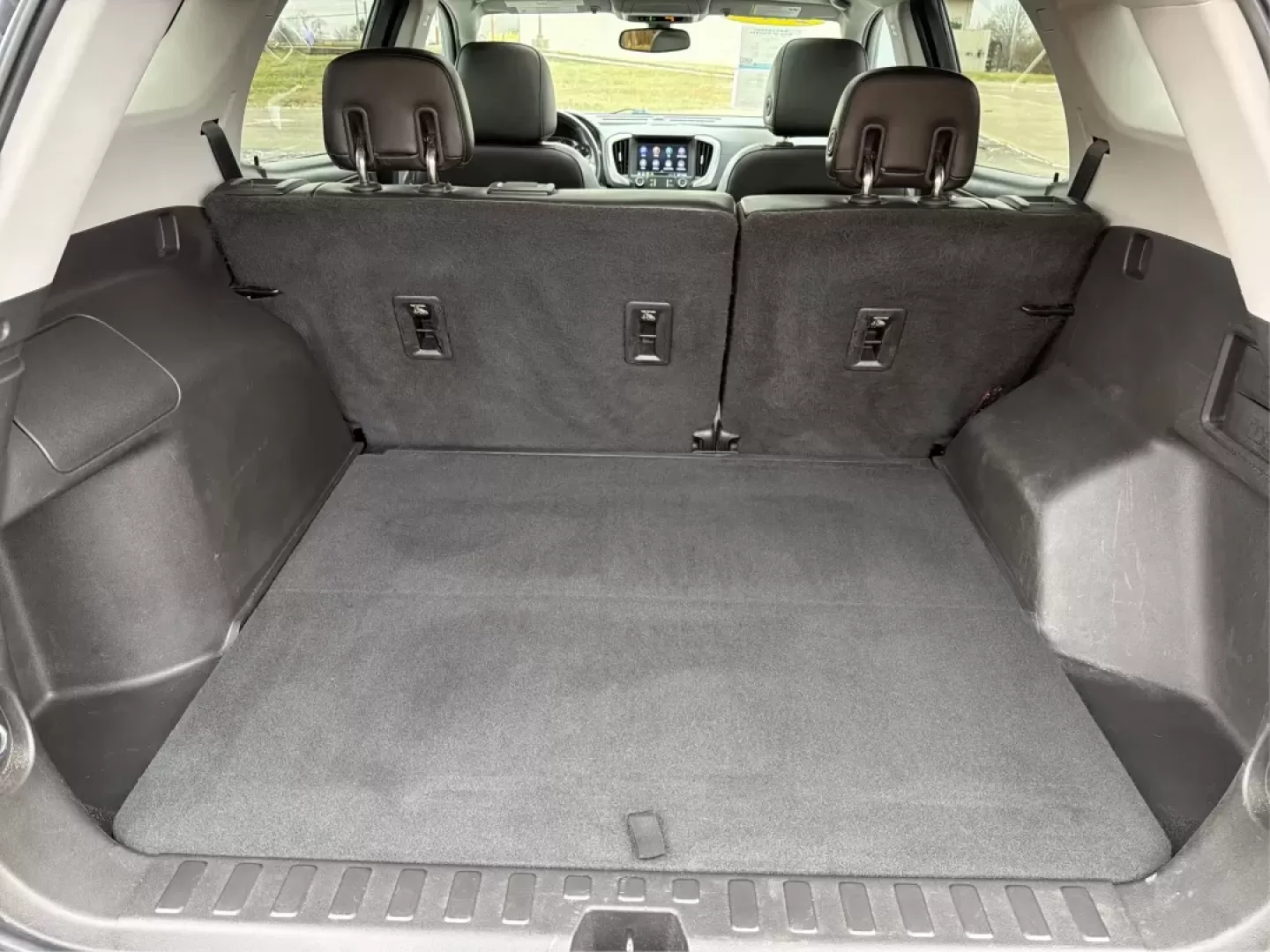 2019 GMC Terrain SLT (3GKALVEVXKL) with an Other engine, located at 8750 N County Rd 25A, Piqua, OH, 45356, (937) 908-9800, 40.164391, -84.232513 - ### Embrace Adventure with the 2019 GMC Terrain SLT Perfect for Your Active Lifestyle!<br /> <br /> Are you ready to elevate your journeys, whether it's a weekend escape to the scenic Miami and Erie Canal or a daily commute through the vibrant streets of Piqua, OH? Meet the 2019 GMC Terrain SLT, an - Photo#12