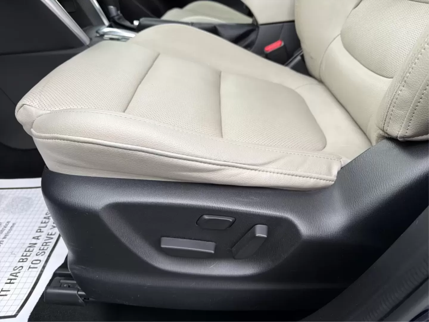 2015 Mazda CX-5 Grand Touring (JM3KE2DY9F0) with an SKYACTIV-G 2.5L I-4 gasoline direct injection engine, located at 1951 S Dayton Lakeview Rd., New Carlisle, OH, 45344, (937) 908-9800, 39.890999, -84.050255 - **Discover Adventure with the 2015 Mazda CX-5 at Advantage Car and Credit New Carlisle!**<br /> <br /> Are you ready to elevate your driving experience? Whether you're a growing family in need of space, a commuter looking for reliability, or an adventurer seeking the perfect weekend getaway vehicle - Photo#17