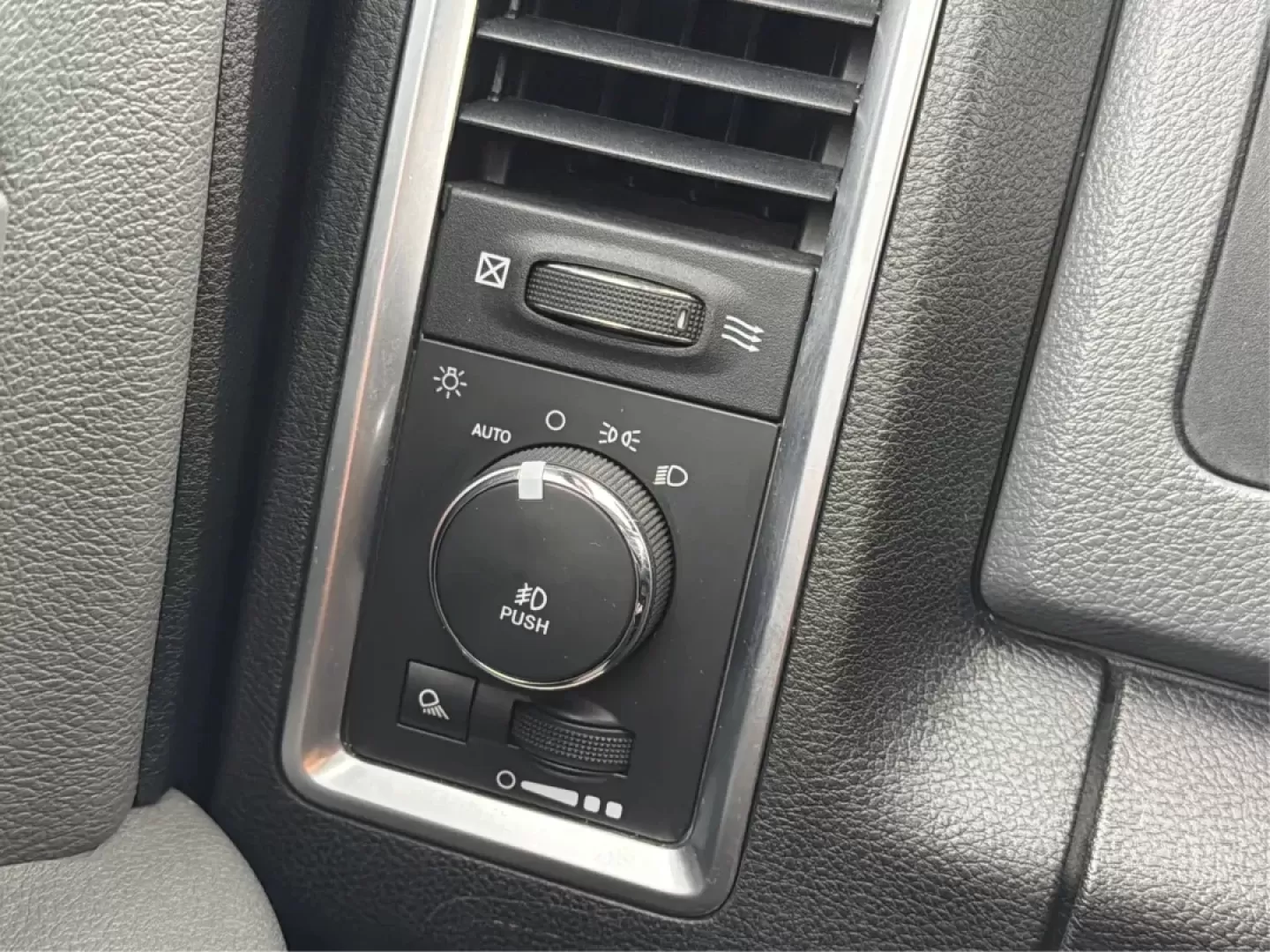 2016 Ram 1500 Big Horn (1C6RR7TTXGS) with an Other engine, located at 8750 N County Rd 25A, Piqua, OH, 45356, (937) 908-9800, 40.164391, -84.232513 - **Elevate Your Adventures with the 2016 Ram 1500 Big Horn - Perfect for Any Lifestyle!**<br /> <br /> Are you ready to transform your daily commute or weekend outings? The 2016 Ram 1500 Big Horn is not just a truck; it's a lifestyle enhancer that brings both comfort and capability together seamlessl - Photo#16