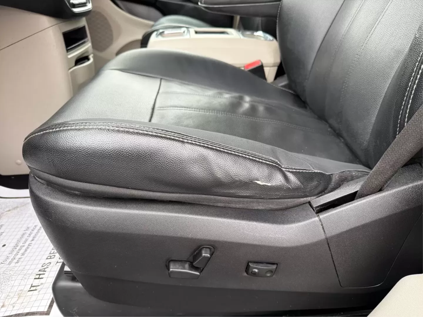 2015 Chrysler Town and Country Touring (2C4RC1BGXFR) with an 3.6L V-6 DOHC engine, located at 401 Woodman Dr, Riverside, OH, 45431, (937) 908-9800, 39.760899, -84.123421 - Are you a growing family searching for the perfect vehicle that effortlessly balances comfort, space, and style? Look no further! Advantage Car and Credit in Riverside, OH, is thrilled to present this stunning **2015 Chrysler Town and Country Touring**, designed for family adventures and daily com - Photo#18