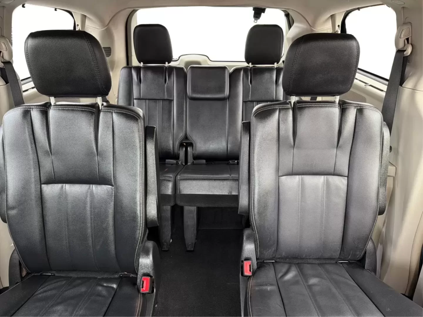 2015 Chrysler Town and Country Touring (2C4RC1BGXFR) with an 3.6L V-6 DOHC engine, 6-Speed Automatic transmission, located at 8750 N County Rd 25A, Piqua, OH, 45356, (937) 908-9800, 40.164391, -84.232513 - Are you a growing family searching for the perfect vehicle that effortlessly balances comfort, space, and style? Look no further! Advantage Car and Credit in Riverside, OH, is thrilled to present this stunning **2015 Chrysler Town and Country Touring**, designed for family adventures and daily com - Photo#14