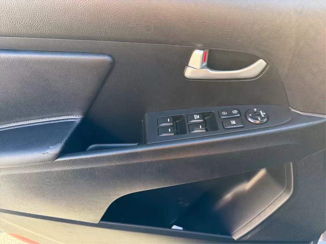 2016 Kia Sportage LX (KNDPBCAC0G7) with an Theta II 2.4L I-4 gasoline direct injection engine, located at 8750 N County Rd 25A, Piqua, OH, 45356, (937) 908-9800, 40.164391, -84.232513 - **Adventure Awaits with the 2016 Kia Sportage LX! Perfect for Your Next Family Road Trip or Daily Commute!**<br /> <br /> Are you looking for a versatile vehicle that fits your active lifestyle? Look no further than this stunning 2016 Kia Sportage LX, available now at Advantage Car and Credit in Tro - Photo#17