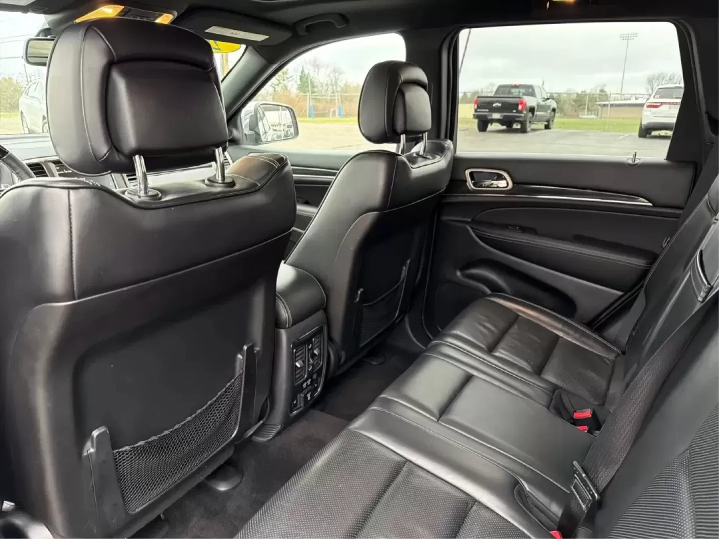 2015 Jeep Grand Cherokee Overland (1C4RJFCT6FC) with an Other engine, located at 1099 N County Rd 25A , Troy, OH, 45373, (937) 908-9800, 40.057079, -84.212883 - **Adventure Awaits: 2015 Jeep Grand Cherokee Overland - Your Perfect Family SUV!**<br /> <br /> If you're looking for a vehicle that perfectly balances comfort, style, and rugged capability, look no further than this stunning 2015 Jeep Grand Cherokee Overland. This SUV is not just a mode of transpor - Photo#10