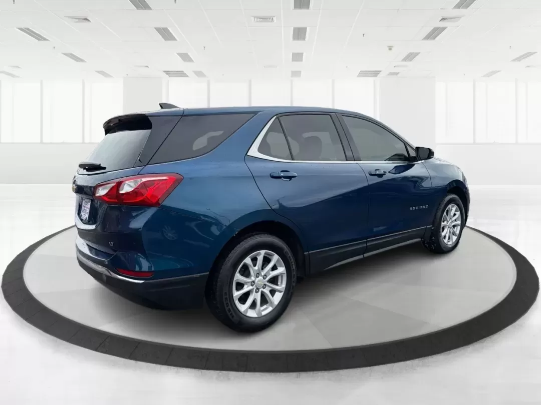 2019 Chevrolet Equinox LT (2GNAXKEV8K6) with an 1.5L I-4 gasoline direct injection engine, located at 880 E. National Road, Vandalia, OH, 45377, (937) 908-9800, 39.891918, -84.183594 - **Adventure Awaits with the 2019 Chevrolet Equinox LT at Advantage Car and Credit - Vandalia!**<br /> <br /> Discover the freedom of the open road with the 2019 Chevrolet Equinox LT, the perfect vehicle for your next adventure or daily commute. Whether you're navigating the bustling streets of Vanda - Photo#2