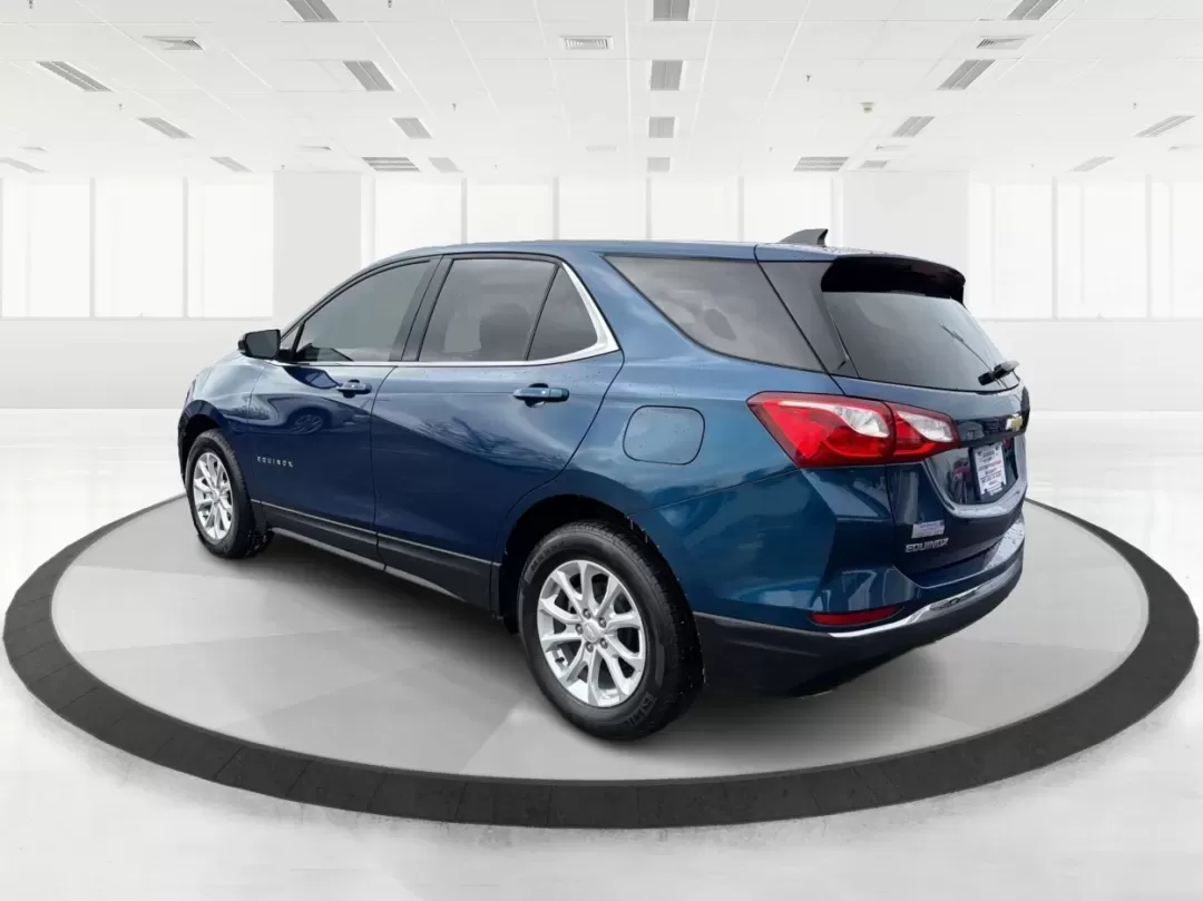 2019 Chevrolet Equinox LT (2GNAXKEV8K6) with an 1.5L I-4 gasoline direct injection engine, located at 880 E. National Road, Vandalia, OH, 45377, (937) 908-9800, 39.891918, -84.183594 - **Adventure Awaits with the 2019 Chevrolet Equinox LT at Advantage Car and Credit - Vandalia!**<br /> <br /> Discover the freedom of the open road with the 2019 Chevrolet Equinox LT, the perfect vehicle for your next adventure or daily commute. Whether you're navigating the bustling streets of Vanda - Photo#4