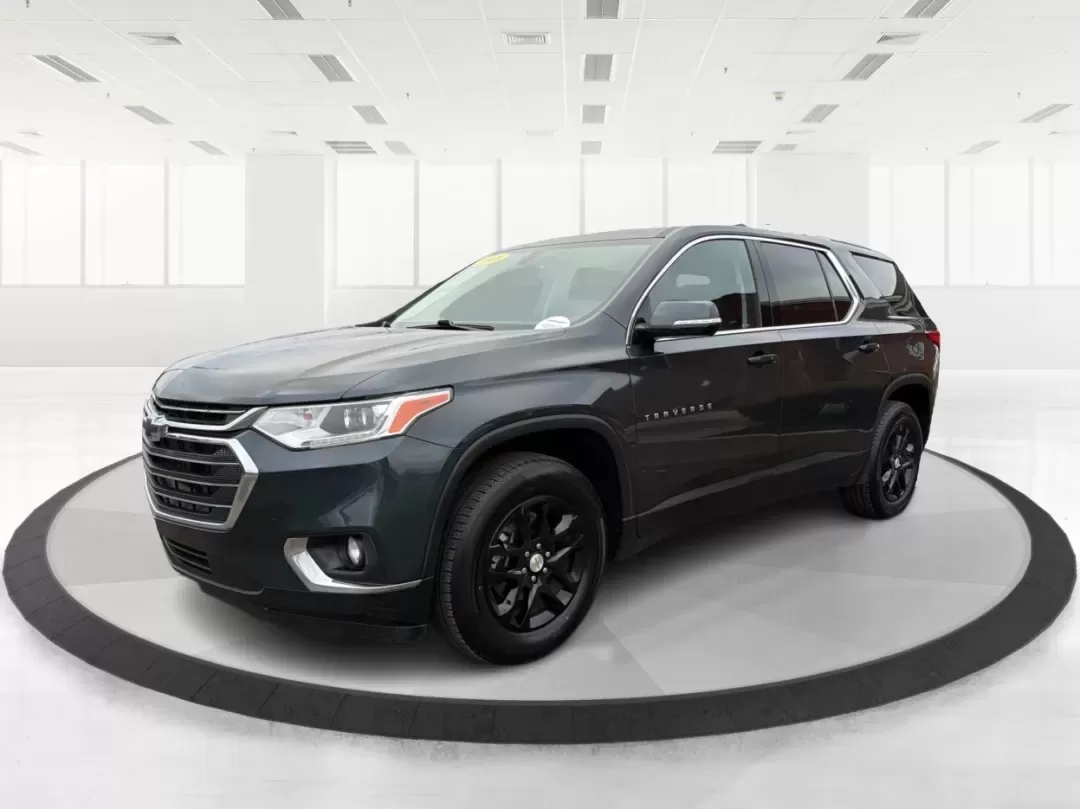 2018 Chevrolet Traverse 1LT (1GNERGKW6JJ) with an 3.6L V-6 gasoline direct injection engine, located at 1184 Kauffman Ave, Fairborn, OH, 45324, (937) 908-9800, 39.807072, -84.030914 - Are you ready to elevate your family's adventures, all while cruising in unparalleled comfort and style? Look no further than this stunning 2018 Chevrolet Traverse 1LT, now available at Advantage Car and Credit in Fairborn, OH! With ample space, cutting-edge technology, and a robust engine, this SUV - Photo#8