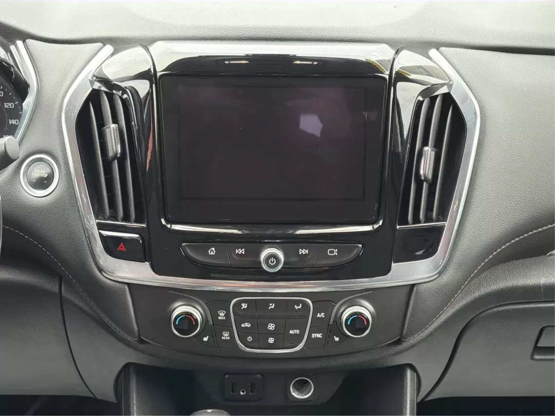 2018 Chevrolet Traverse 1LT (1GNERGKW6JJ) with an 3.6L V-6 gasoline direct injection engine, located at 1184 Kauffman Ave, Fairborn, OH, 45324, (937) 908-9800, 39.807072, -84.030914 - Are you ready to elevate your family's adventures, all while cruising in unparalleled comfort and style? Look no further than this stunning 2018 Chevrolet Traverse 1LT, now available at Advantage Car and Credit in Fairborn, OH! With ample space, cutting-edge technology, and a robust engine, this SUV - Photo#13