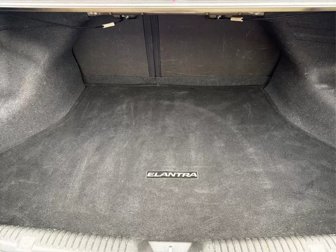 2016 Hyundai Elantra Value Edition (KMHDH4AE8GU) with an Nu 1.8L I-4 DOHC engine, located at 1230 East Main St, Xenia, OH, 45385, (937) 908-9800, 39.688026, -83.910172 - **Discover Your Next Adventure with the 2016 Hyundai Elantra at Advantage Car and Credit in Xenia, OH!**<br /> <br /> Are you in search of a reliable vehicle that seamlessly fits your daily lifestyle? Look no further than the 2016 Hyundai Elantra Value Edition, available at Advantage Car and Credit - Photo#12