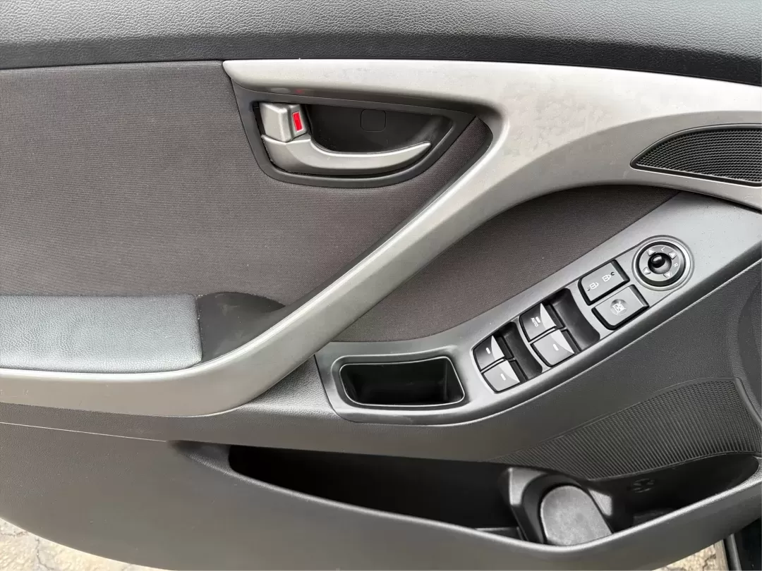 2016 Hyundai Elantra Value Edition (KMHDH4AE8GU) with an Nu 1.8L I-4 DOHC engine, located at 1230 East Main St, Xenia, OH, 45385, (937) 908-9800, 39.688026, -83.910172 - **Discover Your Next Adventure with the 2016 Hyundai Elantra at Advantage Car and Credit in Xenia, OH!**<br /> <br /> Are you in search of a reliable vehicle that seamlessly fits your daily lifestyle? Look no further than the 2016 Hyundai Elantra Value Edition, available at Advantage Car and Credit - Photo#17