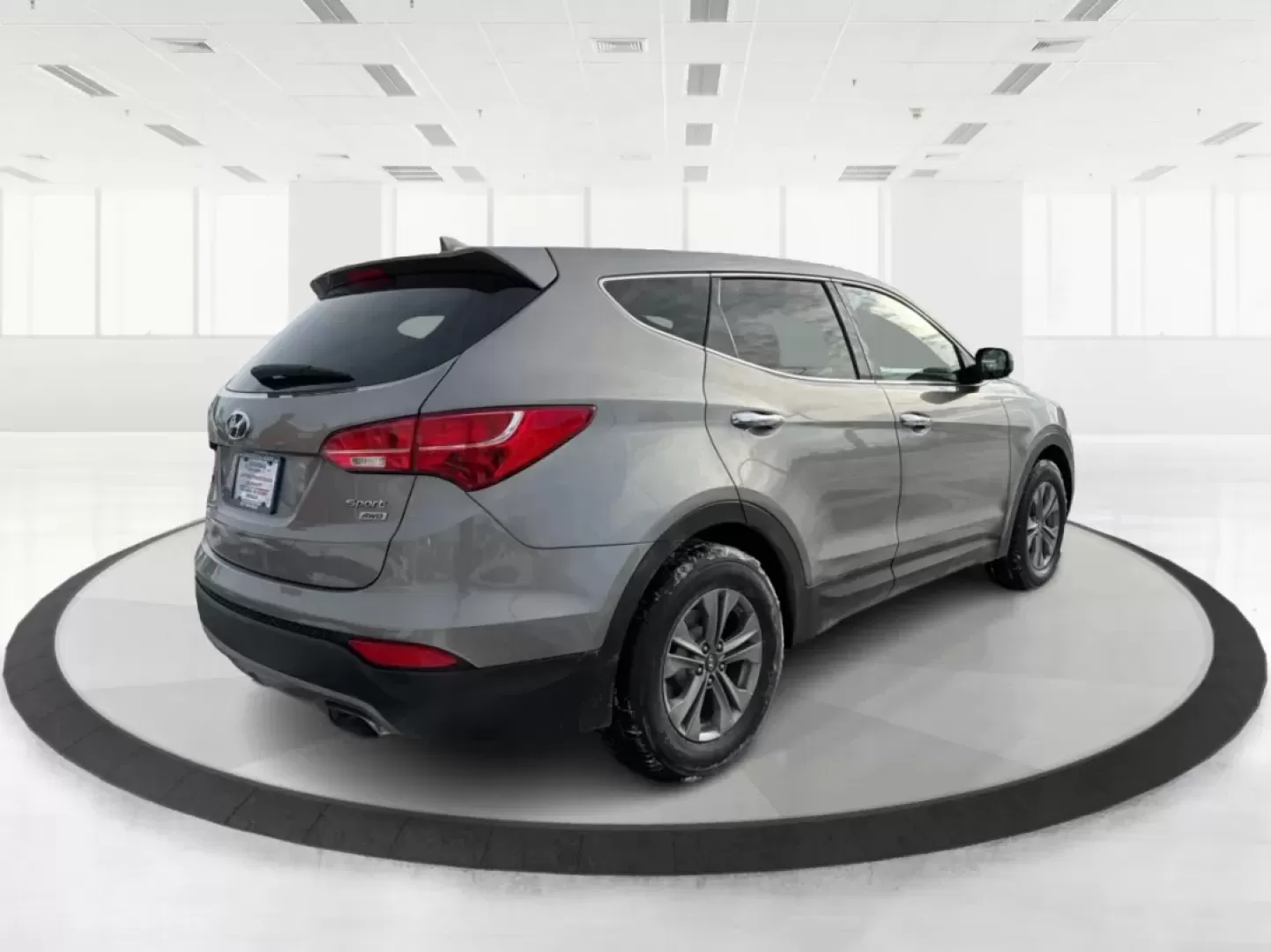 2016 Hyundai Santa Fe 2.4L (5XYZTDLB1GG) with an Theta II 2.4L I-4 gasoline direct injection engine, located at 1099 N County Rd 25A , Troy, OH, 45373, (937) 908-9800, 40.057079, -84.212883 - ### Embrace Your Adventurous Lifestyle with the 2016 Hyundai Santa Fe at Advantage Car and Credit - Troy!<br /> <br /> Are you ready to elevate your weekend escapes or daily commutes? Look no further than this stunning 2016 Hyundai Santa Fe, a versatile SUV designed for those who crave adventure and - Photo#2