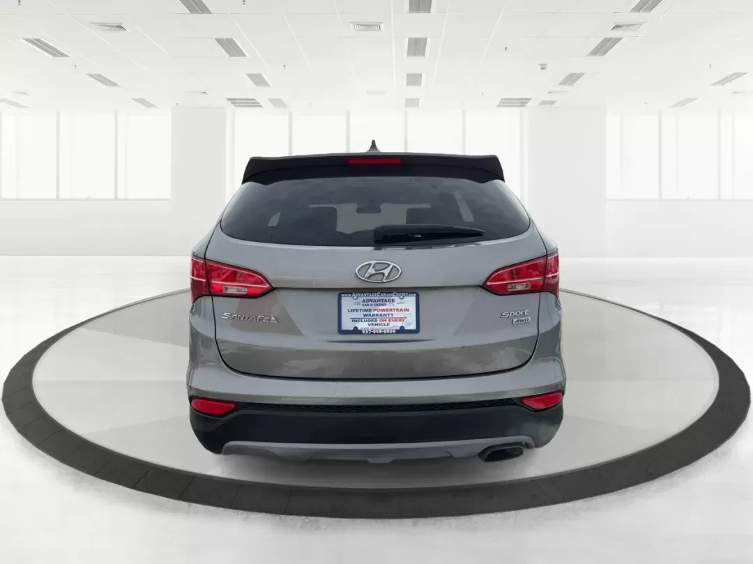 2016 Hyundai Santa Fe 2.4L (5XYZTDLB1GG) with an Theta II 2.4L I-4 gasoline direct injection engine, located at 1099 N County Rd 25A , Troy, OH, 45373, (937) 908-9800, 40.057079, -84.212883 - ### Embrace Your Adventurous Lifestyle with the 2016 Hyundai Santa Fe at Advantage Car and Credit - Troy!<br /> <br /> Are you ready to elevate your weekend escapes or daily commutes? Look no further than this stunning 2016 Hyundai Santa Fe, a versatile SUV designed for those who crave adventure and - Photo#3