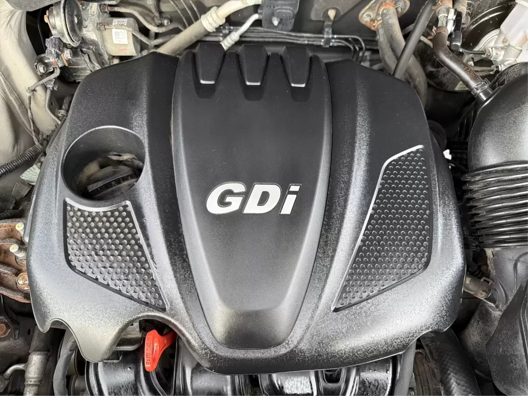 2016 Hyundai Santa Fe 2.4L (5XYZTDLB1GG) with an Theta II 2.4L I-4 gasoline direct injection engine, located at 1099 N County Rd 25A , Troy, OH, 45373, (937) 908-9800, 40.057079, -84.212883 - ### Embrace Your Adventurous Lifestyle with the 2016 Hyundai Santa Fe at Advantage Car and Credit - Troy!<br /> <br /> Are you ready to elevate your weekend escapes or daily commutes? Look no further than this stunning 2016 Hyundai Santa Fe, a versatile SUV designed for those who crave adventure and - Photo#11