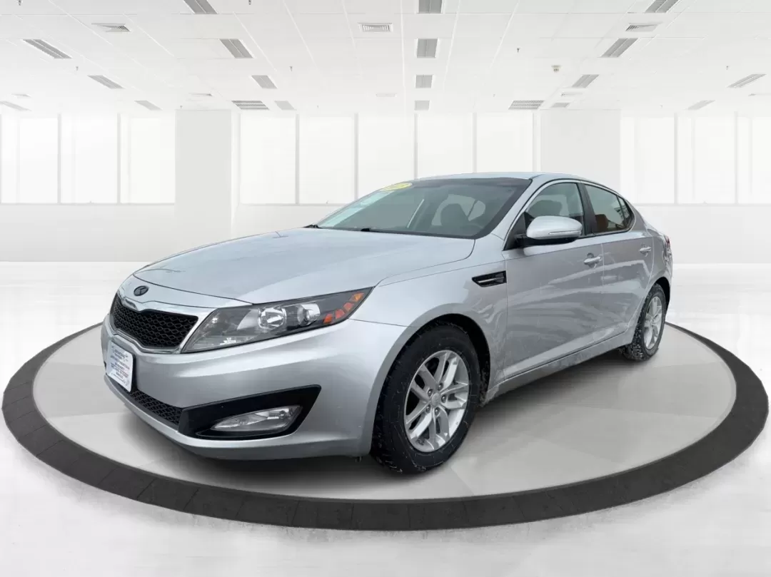 2013 Kia Optima LX (KNAGM4A74D5) with an 2.4L I-4 gasoline direct injection engine, located at 880 E. National Road, Vandalia, OH, 45377, (937) 908-9800, 39.891918, -84.183594 - **Discover Adventure with the 2013 Kia Optima LX at Advantage Car and Credit - Vandalia!** <br /> <br /> Are you ready to elevate your daily drive? Whether you're commuting to work, running errands, or planning a weekend getaway, the 2013 Kia Optima LX is the ideal sedan that seamlessly fits into y - Photo#8