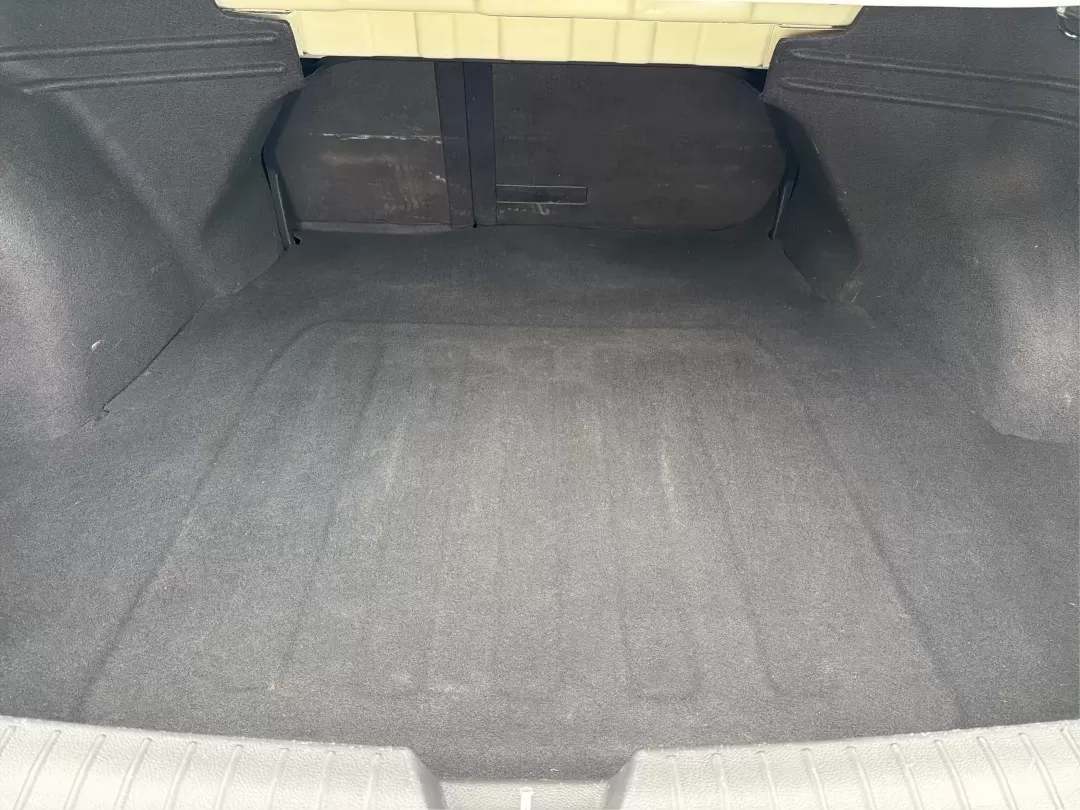 2013 Kia Optima LX (KNAGM4A74D5) with an 2.4L I-4 gasoline direct injection engine, located at 880 E. National Road, Vandalia, OH, 45377, (937) 908-9800, 39.891918, -84.183594 - **Discover Adventure with the 2013 Kia Optima LX at Advantage Car and Credit - Vandalia!** <br /> <br /> Are you ready to elevate your daily drive? Whether you're commuting to work, running errands, or planning a weekend getaway, the 2013 Kia Optima LX is the ideal sedan that seamlessly fits into y - Photo#12