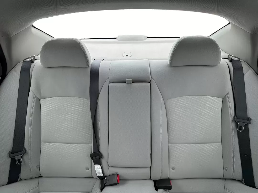 2013 Kia Optima LX (KNAGM4A74D5) with an 2.4L I-4 gasoline direct injection engine, located at 880 E. National Road, Vandalia, OH, 45377, (937) 908-9800, 39.891918, -84.183594 - **Discover Adventure with the 2013 Kia Optima LX at Advantage Car and Credit - Vandalia!** <br /> <br /> Are you ready to elevate your daily drive? Whether you're commuting to work, running errands, or planning a weekend getaway, the 2013 Kia Optima LX is the ideal sedan that seamlessly fits into y - Photo#14