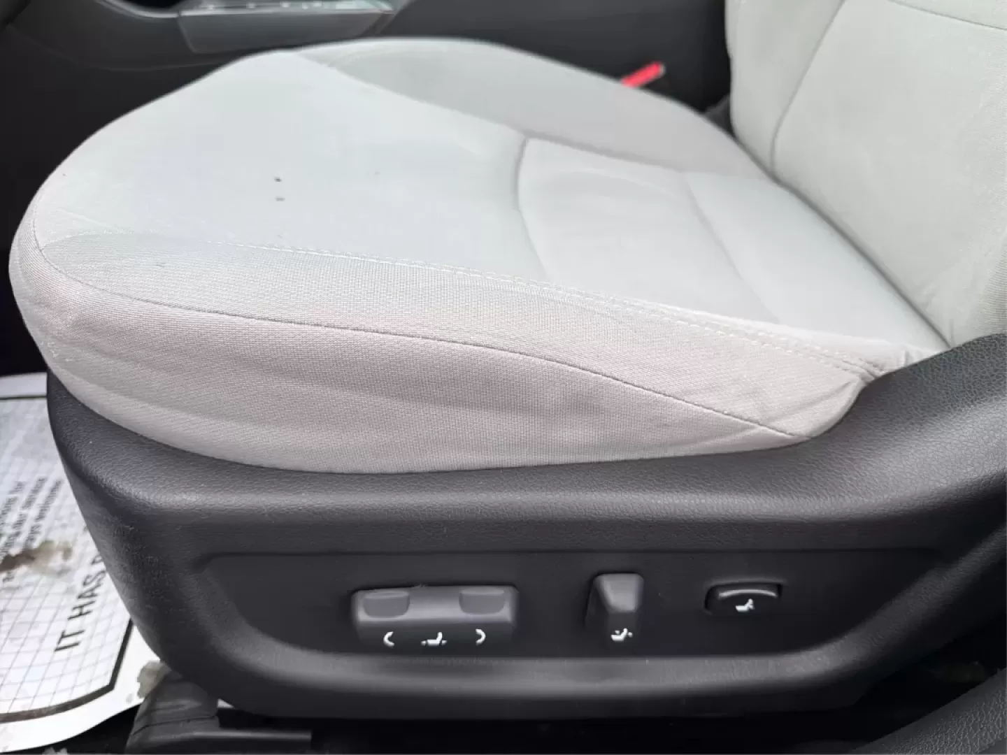 2013 Kia Optima LX (KNAGM4A74D5) with an 2.4L I-4 gasoline direct injection engine, located at 880 E. National Road, Vandalia, OH, 45377, (937) 908-9800, 39.891918, -84.183594 - **Discover Adventure with the 2013 Kia Optima LX at Advantage Car and Credit - Vandalia!** <br /> <br /> Are you ready to elevate your daily drive? Whether you're commuting to work, running errands, or planning a weekend getaway, the 2013 Kia Optima LX is the ideal sedan that seamlessly fits into y - Photo#17