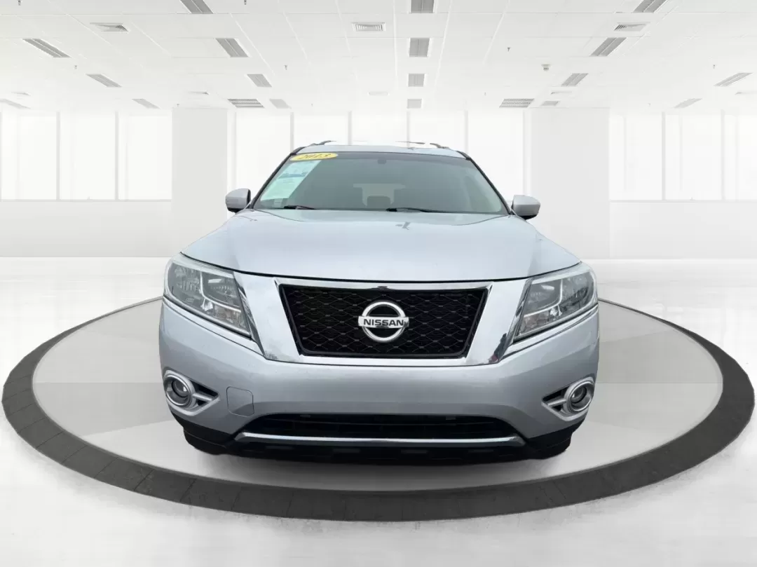 2013 Nissan Pathfinder SL (5N1AR2MM7DC) with an 3.5L V-6 DOHC engine, located at 1184 Kauffman Ave, Fairborn, OH, 45324, (937) 908-9800, 39.807072, -84.030914 - **Discover Your Next Adventure with the 2013 Nissan Pathfinder at Advantage Car and Credit in Fairborn, OH!**<br /> <br /> Are you ready to elevate your family outings or weekend adventures? Look no further than the 2013 Nissan Pathfinder SL, a spacious and dependable SUV perfect for growing familie - Photo#7
