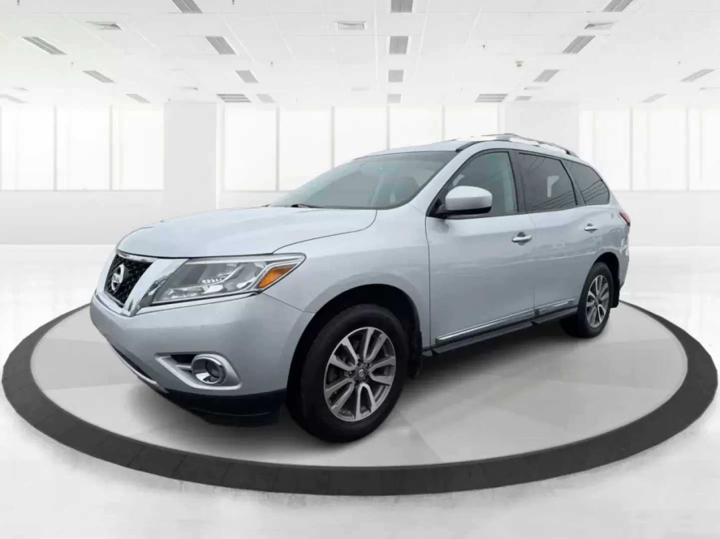 2013 Nissan Pathfinder SL (5N1AR2MM7DC) with an 3.5L V-6 DOHC engine, located at 1184 Kauffman Ave, Fairborn, OH, 45324, (937) 908-9800, 39.807072, -84.030914 - **Discover Your Next Adventure with the 2013 Nissan Pathfinder at Advantage Car and Credit in Fairborn, OH!**<br /> <br /> Are you ready to elevate your family outings or weekend adventures? Look no further than the 2013 Nissan Pathfinder SL, a spacious and dependable SUV perfect for growing familie - Photo#8