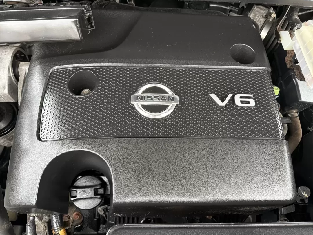 2013 Nissan Pathfinder SL (5N1AR2MM7DC) with an 3.5L V-6 DOHC engine, located at 1184 Kauffman Ave, Fairborn, OH, 45324, (937) 908-9800, 39.807072, -84.030914 - **Discover Your Next Adventure with the 2013 Nissan Pathfinder at Advantage Car and Credit in Fairborn, OH!**<br /> <br /> Are you ready to elevate your family outings or weekend adventures? Look no further than the 2013 Nissan Pathfinder SL, a spacious and dependable SUV perfect for growing familie - Photo#11